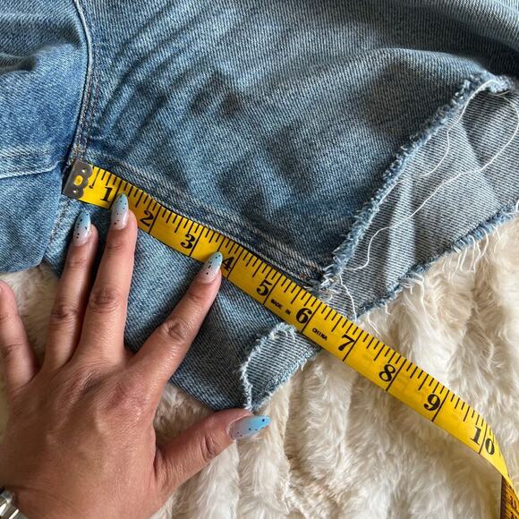 J.Crew Factory Women’s Denim Cutoff Shorts Sz 33 Distressed Raw Hem High Rise - Picture 7 of 7